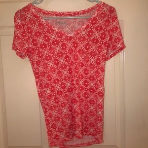 pink with white pattern t shirt